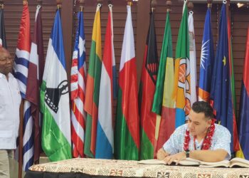 2023.11.15 BIBIS 01 OACPS EU Amb van Lierop Op 15 november 2023 heeft Suriname een nieuwe overeenkomst getekend tussen de Europese Unie en haar lidstaten (EU) en de leden van de Organisatie van Afrikaanse landen en die in het Caribisch gebied en de Stille Oceaan (OACPS).