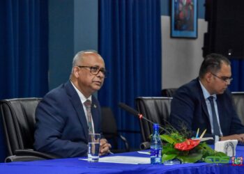 300623 persconferentie BIBIS 02 Het is op 4 juli aanstaande 50 jaar geleden dat de Caricom werd opgericht. Dit heugelijk feit valt samen met de reguliere Caricom Heads of Government Meeting op Trinidad and Tobago, waar president Chandrikapersad Santokhi op zondag 2 juli naar toe vertrekt.
