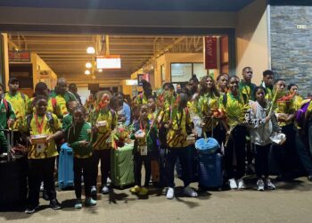 369685157 263477783116015 3841991569863295557 n De zwemselectie is maandagavond vanuit Jamaica teruggekeerd naar Suriname met 5 gouden, 12 zilveren en 14 bronzen medailles. Dit team van 33 zwemmers wist met 522.50 punten de 5e plaats te behalen in het overall klassement.
