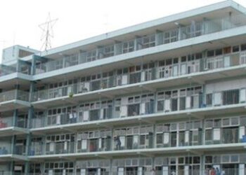 AZP Suriname Het personeel van het Academisch Ziekenhuis Paramaribo (AZP) dreigde in actie te gaan, nadat de overbruggingstoelage van de maanden mei en juni niet was gestort. De actie is op de valreep vermeden, omdat woensdag het geld al gestort is. “Het personeel heeft het geld ontvangen”, zegt bondsvoorzitter Lloyd Pool.