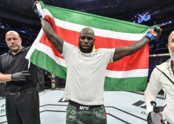 Bigi Boy Jairzinho ‘Bigi Boy’ Rozenstruik zal het in zijn volgende UFC-partij opnemen tegen Jailton Almeida. Dit melden verschillende UFC-bronnen. Het gevecht staat gepland voor 13 mei.