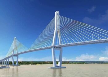 Brug over Corantijnrivier tussen Guyana en Suriname Over drie maanden zal het ministerie van Openbare Werken bekend kunnen maken welk bouwbedrijf de brug over de Corantijnrivier zal opzetten.