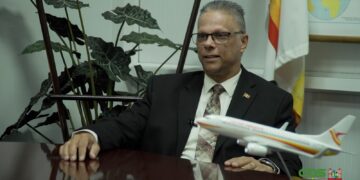 CEO Steven Gonesh 01 1 De Surinaamse Luchtvaartmaatschappij (SLM) moet organisatorisch versterkt worden om strategische samenwerkingen aan te kunnen gaan. Dat stelt directeur Steven Gonesh tegenover Radio ABC. Volgens hem erkent de maatschappij dat het niet alle uitdagingen alleen kan oplossen...