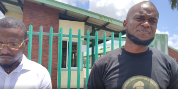 Cairo Luitenant-kolonel Danielle Veira, toenmalig hoofd van het Directoraat Nationale Veiligheid (DNV), heeft in april 2020 telefonisch de toenmalige politiekorpschef Roberto Prade verzocht om het Arrestatie Team (AT) op te dragen niet op te treden bij een mislukte poging van de inlichtingendienst om de commando militair Rodney Cairo te ‘gijzelen’.