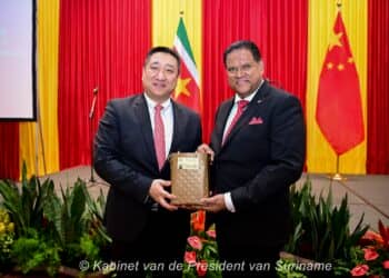 Han Jing reflecteert op sterke banden tussen China en Suriname