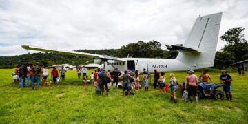 IMG 20180604 WA0010 Het Ministerie van Onderwijs, Wetenschap en Cultuur (MinOWC) heeft een enorme betalingsachterstand bij de vliegmaatschappijen Gum Air en Blue Wings.