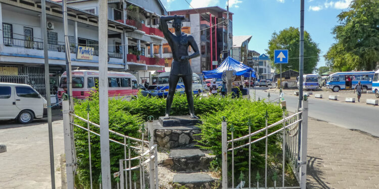 The Kwaku (Kwakoe) statue in Paramaribo