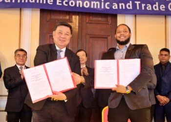 MoU LGP 8 Het directoraat Sportzaken van het ministerie van Regionale Ontwikkeling en Sport (ROS) heeft deelgenomen aan het Suriname Economic and Trade Cooperation seminar van China (Guangdong).