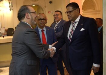 President Santokhi De Surinaamse delegatie die onder leiding van president Chandrikapersad Santokhi in Brussel, België, vertoeft, is in de startblokken voor de EU-CELAC Summit die van 17-18 juli in de Europese stad worden gehouden.