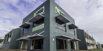 RGD gebouw 14 Minister Amar Ramadhin heeft een ontmoeting gehad met de Vereniging van Regionale Gezondheidsdienst Artsen (VRA). Het gesprek vond op maandag 23 oktober 2023 plaats in het kader van CAO onderhandelingen over het jaar 2023. Hierbij waren ook aanwezig de directie van de Stichting Regionale Gezondheidsdienst (RGD) en het Stichtingsbestuur.