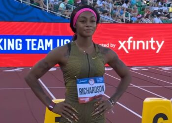 Richardson De Amerikaanse sprintster Sha’Carri Richardson heeft zich bij de Amerikaanse trials in Eugene gekwalificeerd voor de 100 meter op de Olympische Spelen in Parijs. De 24-jarige wereldkampioene won de finale van de 100 meter en nam zo sportieve revanche voor het missen van de Spelen in Tokio, drie jaar geleden.
