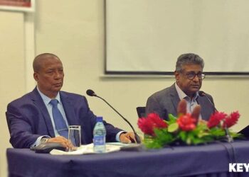 Roemer Stanley web De bewindsman gaf aan dat Suriname al een Staff-Level Agreement (SLA) heeft bereikt met het IMF. "Na vier gemiste reviews, is met deze overeenkomst het IMF-programma weer op gang gekomen." Voor het laatst is in maart 2022 een review geweest. Hierna zijn de tweede, derde en vierde reviews, vanwege nationale en internationale redenen, niet geweest. Hierdoor kon Suriname het geld, dat hoorde bij de review, niet krijgen. “Het heeft heel veel tijd en moeite gekost om het programma weer op de rit te krijgen, maar met dit SLA zijn we helemaal al terug”, zegt de bewindsman.