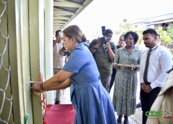 SO Welgedacht C ondergaat complete renovatie en verfbeurt; First Lady brengt bezoek aan de school