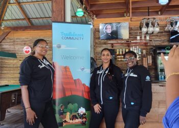 SOLVERS Academie Meet Up Social entrepreneurship is de kern van CRMSolver, en met Solvers Academy wil het bedrijf de ICT-kansen vergroten voor Suriname.