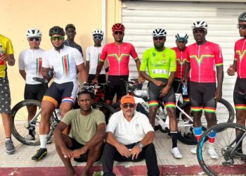 Junioren wielrenner Jaїr Nortan verovert zilver in Frans-Guyana