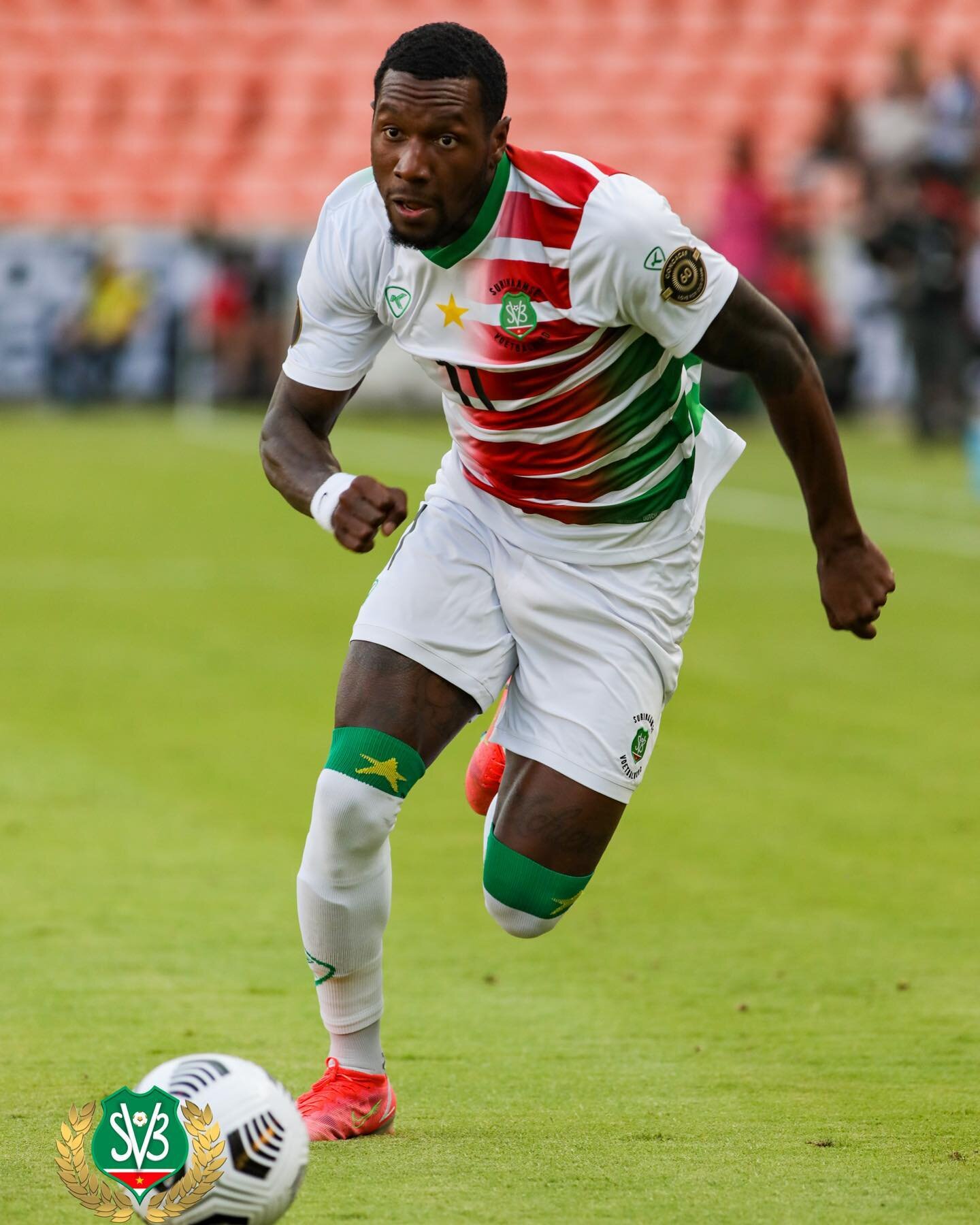 Historisch moment voor Sheraldo Becker - KEY NEWS SURINAME