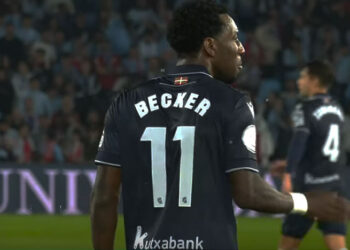 Sheraldo Becker Real soc 4 Surinaams internationaal, Sheraldo Becker, heeft met Real Sociedad een punt kunnen halen op bezoek bij titelkandidaat Girona in La Liga. Het werd 0-0 in het Estadio Municipal de Montilivi.