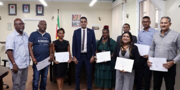 Slands Na de installatie ging minister Ramadhin in op de huidige situatie in de gezondheidssector en merkte op dat het ’s Lands Hospitaal een belangrijke rol speelt binnen het ziekenhuislandschap in Suriname. Vooral op het gebied van de moeder- en kindzorg speelt dit ziekenhuis een belangrijke rol.