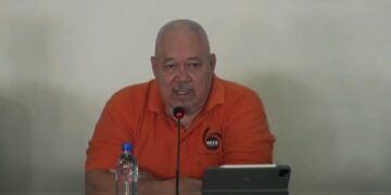Slijngaard 25 mrt persconf 1 NCCR volgt de ernstige wateroverlast in Zuid-Suriname op de voet, waar dorpen zoals Tepu kampen met ondergelopen woningen en bedreigde voedsel- en watervoorziening ....
