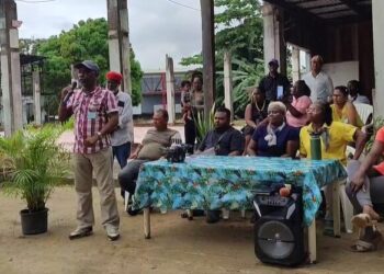 Syndicaat Wi Sa Strey 2 De organisatie deelt mee dat leerkrachten lang genoeg hebben gewacht, lang genoeg begrip hebben getoond en lang genoeg hebben ingeleverd. Steeds opnieuw wordt verteld dat een looncorrectie voor leerkrachten “niet kan”, omdat de SRD onder druk zou komen te staan. Ondertussen is te zien dat andere groepen wél forse verhogingen krijgen. “Dat is onrecht. En dat onrecht duurt te lang.”