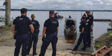 Binnen 8 maanden 1.000 boten gecontroleerd langs grens Suriname-Frans Guyana