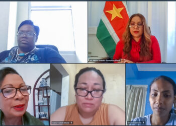 VIRTUELE SCLAN MEETING 23 07 2 De First Lady van de Republiek Suriname, Mellisa Santokhi-Seenacherry zal in haar functie als voorzitter van de Spouses of CARICOM Leaders Action Network (SCLAN) een high level side event organiseren tijdens de 79ste UN General Assembly in New York, Manhattan.