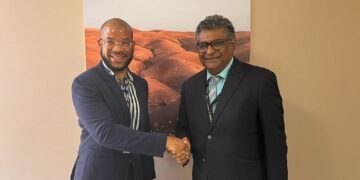 WhatsApp Image 2023 10 20 at 8.33.19 AM In vervolg op een gesprek in Suriname tussen de ministers van Financiën van Curaçao, J. Silvania en minister Raghoebarsing, was er vorige week in Marokko overleg plaats. Beide ministers waren aanwezig op de IMF/WB 2023 jaarvergadering in Marrakech.