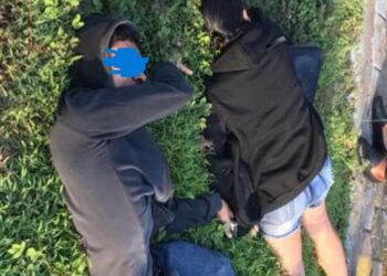 WhatsApp Image 2024 01 03 at 9.25.45 AM De politie heeft vanochtend een man dood en een vrouw gewond aangetroffen achter de Nationale Assemblee. Het vermoeden is dat het om een zelfmoord actie gaat.