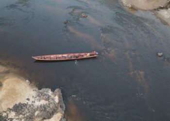 WhatsApp Image 2024 02 23 at 1.23.14 PM De dienstverlening van de Medische Zending (MZ) dreigt weer in gevaar te komen vanwege de heersende droogte in het binnenland. Dit zegt bondsvoorzitter Roy Haverkamp.