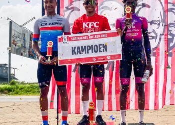 Dimitri Madamsir snelste tijdens KFC x SWU opening wielerseizoen tijdrit