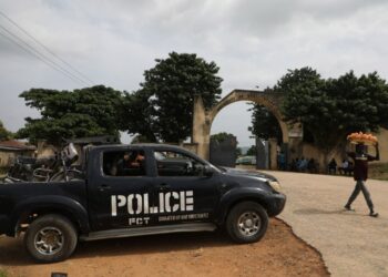 Aanslag bij Nigeriaanse moskee; 11 doden en 17 gewonden