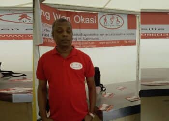 aniel koendjbiharie 6 Wan Okasi, de belangenorganisatie voor personen met een beperking, is diepe bezorgd en ontevreden over de voortdurende vertragingen in de financiële uitkeringen aan mensen met een beperking voor de maand augustus. Deze ernstige nalatigheid van het ministerie van Sociale Zaken en Volkshuisvesting is volstrekt onaanvaardbaar. Dit zegt de organisatie in haar berichtgeving.