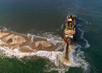 baggerproject2 De uitvoering van het Suriname River Dredging Project 2022 (SRDP 2022) verloopt gestadig. De nieuwe diepgang van 5.5 meter bij laagwater, met een gemiddelde hoogwaterstand van 8.65 meter bij doodtij en 8.3 meter bij springtij, zal per ultimo september 2023 beschikbaar zijn. Dit meldt het ministerie van Openbare Werken in haar berichtgeving.