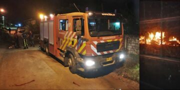 brand 1 1 Het voorlopig onderzoek van de politie heeft uitgewezen dat een buurman rond half 8 in de avond van maandag 30 oktober 2023 thuis aankwam en een enorme rookontwikkeling vanuit de woning van zijn buurman S.P. zag komen. Toen hij dicht bij genaderd was, zag hij een grote vlammenzee en schakelde de brandweer in. De brandweerlieden die heel snel het adres aandeden, konden het huis niet meer redden en slechts nablussingswerkzaamheden verrichten.