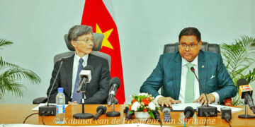 chan imf web 3 De Surinaamse regering kondigt aan dat er een positieve overeenkomst is bereikt met het Internationaal Monetair Fonds (IMF) voor de vijfde evaluatie van het Extended Fund Facility (EFF)-programma.