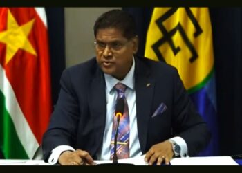 chan pc1aug22 President Chandrikapersad Santokhi zal hedenochtend afreizen naar de Bahama’s voor het bijwonen van een Caricom Hoofden vergadering. Deze speciale CARICOM-bijeenkomst, voorgezeten door de Bahama’s als huidig CARICOM-voorzitter, staat gepland voor 7 juni 2023.