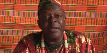 clenem graman kwinti 1 "Er moet onder het traditioneel gezag een krutu gehouden worden en dan zullen we besluiten wat we gaan doen met hoofdkapitein Harold Souvenier." Dat zegt de Granman van de Kwinti's Remon Clemens in gesprek met Key News.