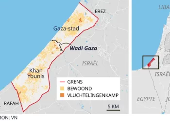 de gazastrook 1 Een groep Duitse nieuwsmedia heeft in een open brief aan de regeringen van Israël en Egypte toegang geëist tot de Gazastrook. Het is niet mogelijk om "onbegeleid en onafhankelijk" Gaza in te komen. Daardoor kunnen journalisten hun werk niet doen, zo staat in de brief. De meeste journalisten in het gebied zijn lokale journalisten die daar al waren. De grenzen zijn afgegrendeld.