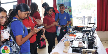 EZ Innovation Fair trekt grote aandacht van jongeren in Nickerie