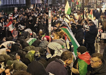 gaza web 5 De VN-commissie belast met het faciliteren van samenwerking tussen VN-humanitaire organisaties en externe entiteiten heeft Israël opgeroepen om zijn "wettelijke verplichting" na te komen om voedsel en medische voorraden naar Gaza te brengen en de hulpverlening te vergemakkelijken.