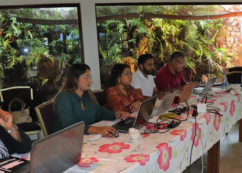 hi surge web De tweede pitch-ronde van deelnemende bedrijven aan het Surinames Growth Enterprise (SURGE) project dat door het ministerie van Economische Zaken, Ondernemerschap en technologische Innovatie (EZ) wordt uitgevoerd, is van start gegaan. SURGE wordt door de Wereldbank gefinancierd met technische assistentie van Solidaridad.