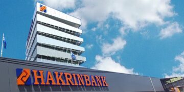 hkb vacature thumb Het Openbaar Ministerie (OM) acht een gevangenisstraf van 6 jaar passend voor Sharon Z. vanwege het verduisteren van 28 miljoen van haar werkgever, de Hakrinbank N.V.