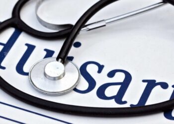 huisartsen 1 De aangekondigde acties van de medische specialisten, die verbonden zijn aan de Vereniging van Medici in Suriname (VMS), zijn op de valreep afgeblazen. “De specialisten zijn al uitbetaald”, zegt directeur Rakesh Gajadhar Sukul van Volksgezondheid.