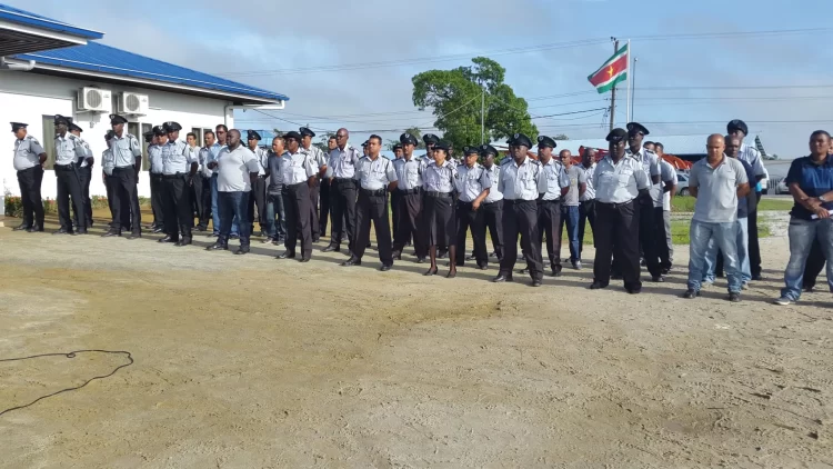 kpa POLITIEK & ECONOMIE | MISDAAD & POLITIE | INGEZONDEN | COLUMN & OPINIE | ENTERTAINMENT | SPORT | GEZONDHIED | KEY NEWS |