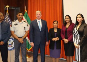 kps tier 1 Suriname heeft op 24 juni 2024 voor het eerst de hoogst mogelijke rang, de Tier-1 status, behaald in het jaarlijkse mensenhandelrapport van de Amerikaanse regering.