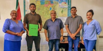10e agro-ondernemer met auditieve beperking tekent contract met LVV
