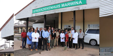 marwinaziekenhuis Op vrijdag 1 december heeft een delegatie onder leiding van de Surinaamse minister van Volksgezondheid, drs. Amar Ramadhin, de Franse ambassadeur in Suriname en Guyana, Nicolas de Lacoste, en de directeur van het Suriname-Guyana Agentschap van de Agence Française de développement (AFD), Pierre Bourguignon, een bezoek gebracht aan het Marwina Ziekenhuis in Albina als onderdeel van de herlancering van het AFD-project ter ondersteuning van het ziekenhuis.