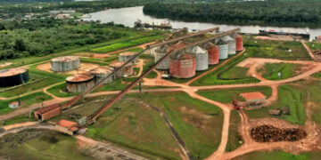paranam industrie park web2 De American Chamber (AmCham) Suriname, bestaande uit Surinaamse bedrijven, is aangeschreven door een bedrijvencollectief waaronder Fernandes, VSH United en Baitali. Dit bedrijvencollectief zegt serieuze interesse te hebben om op korte termijn investeringen te plegen in het Paranam Industriepark.
