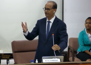 parmessar 1 Een aantal DNA-leden vertrouwt het statement van Staatsolie Power Company Suriname N.V. (SPCS) niet, waarin wordt beweerd dat er niets aan de hand is met de integriteit van de Afobakadam.