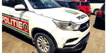 politie voertuig web 1 57 De bromfietser G.E. (52) en zijn duorijdster B.M. (53), zijn in de morgen van zondag 24 maart 2024 door een personenauto dodelijk aangereden aan de Van ‘t Hogerhuysstraat ter hoogte van VSH.